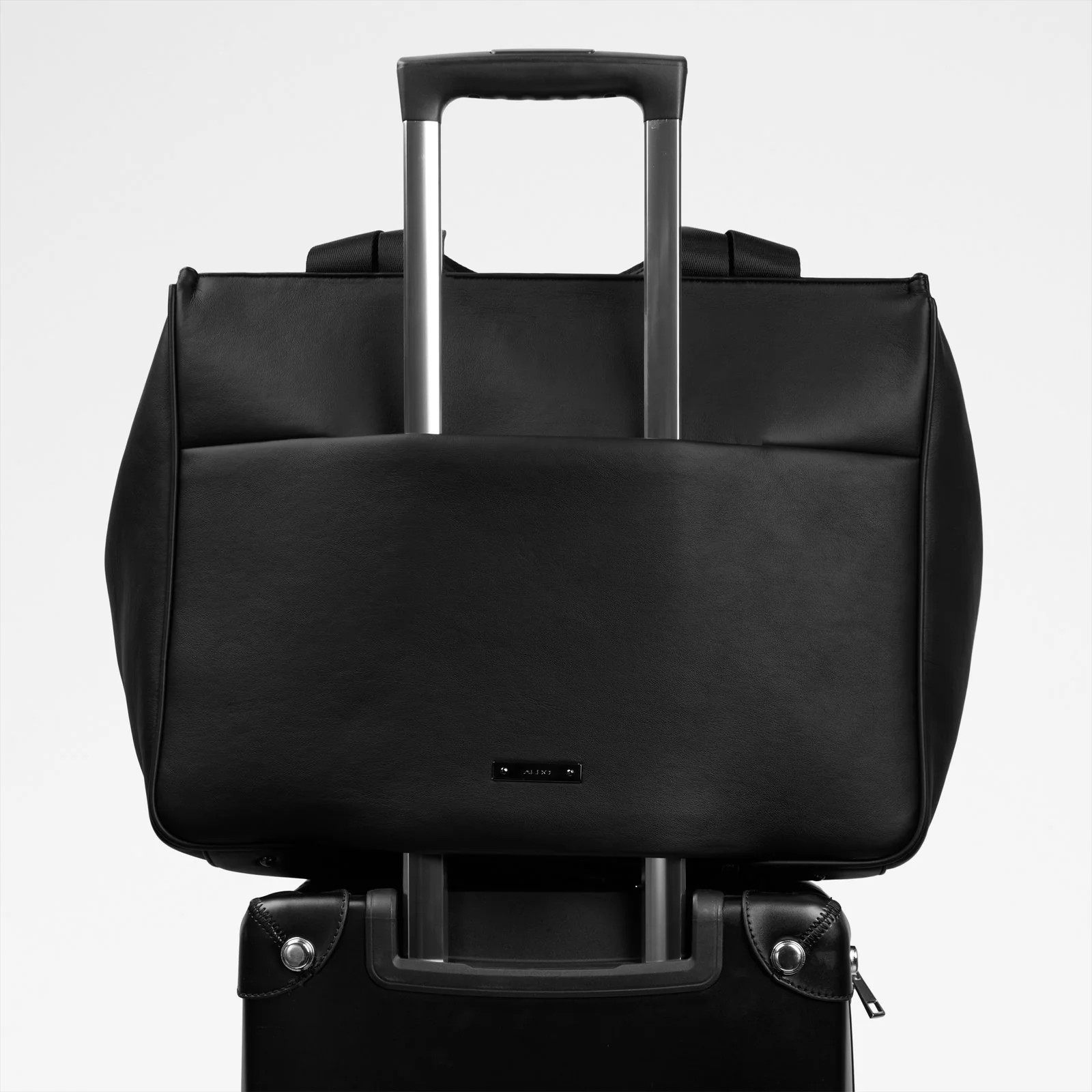 Adriano - Image 7