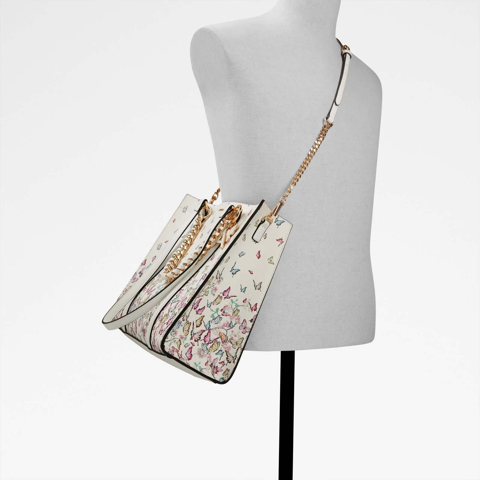 Ameli - Image 6