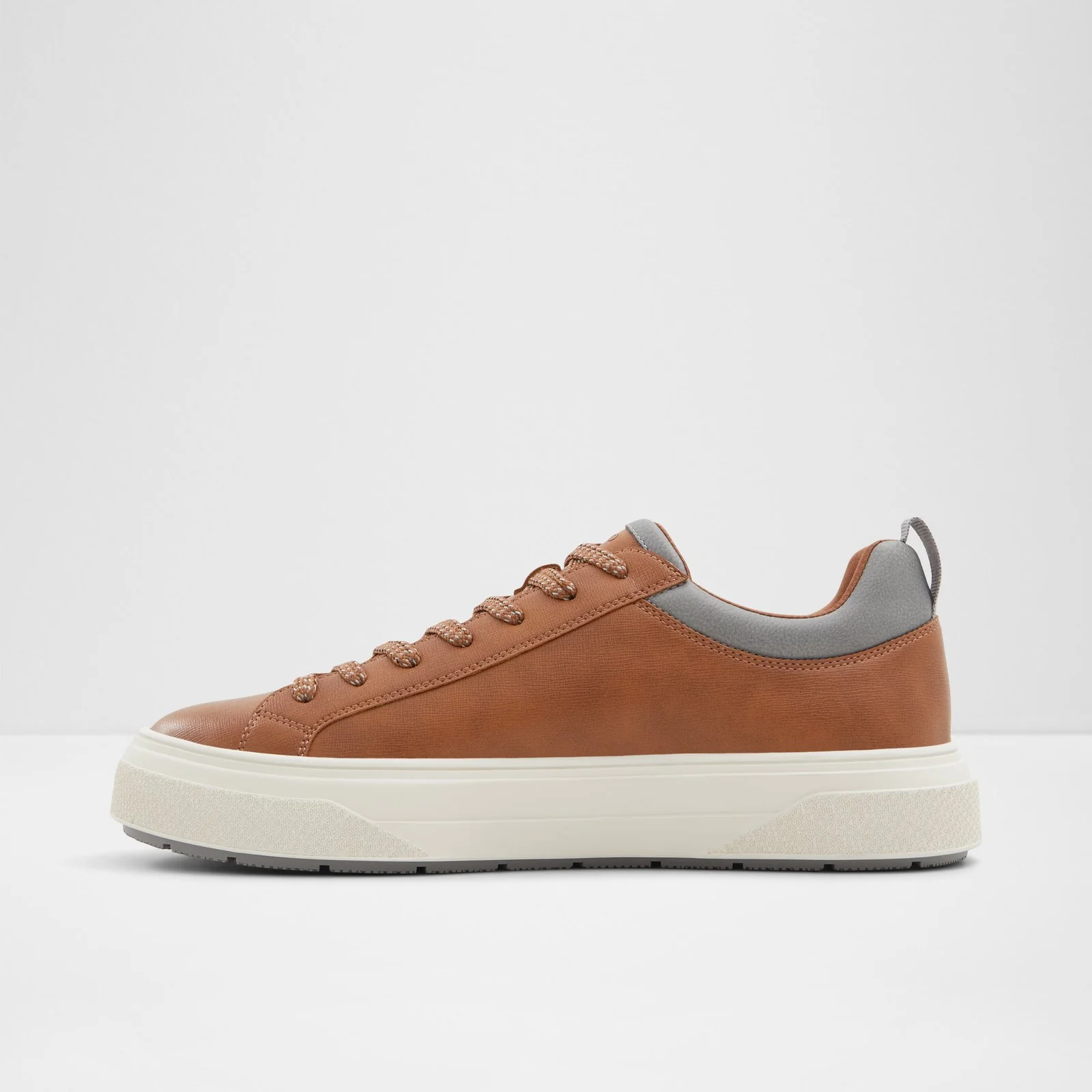 Bas - Image 4