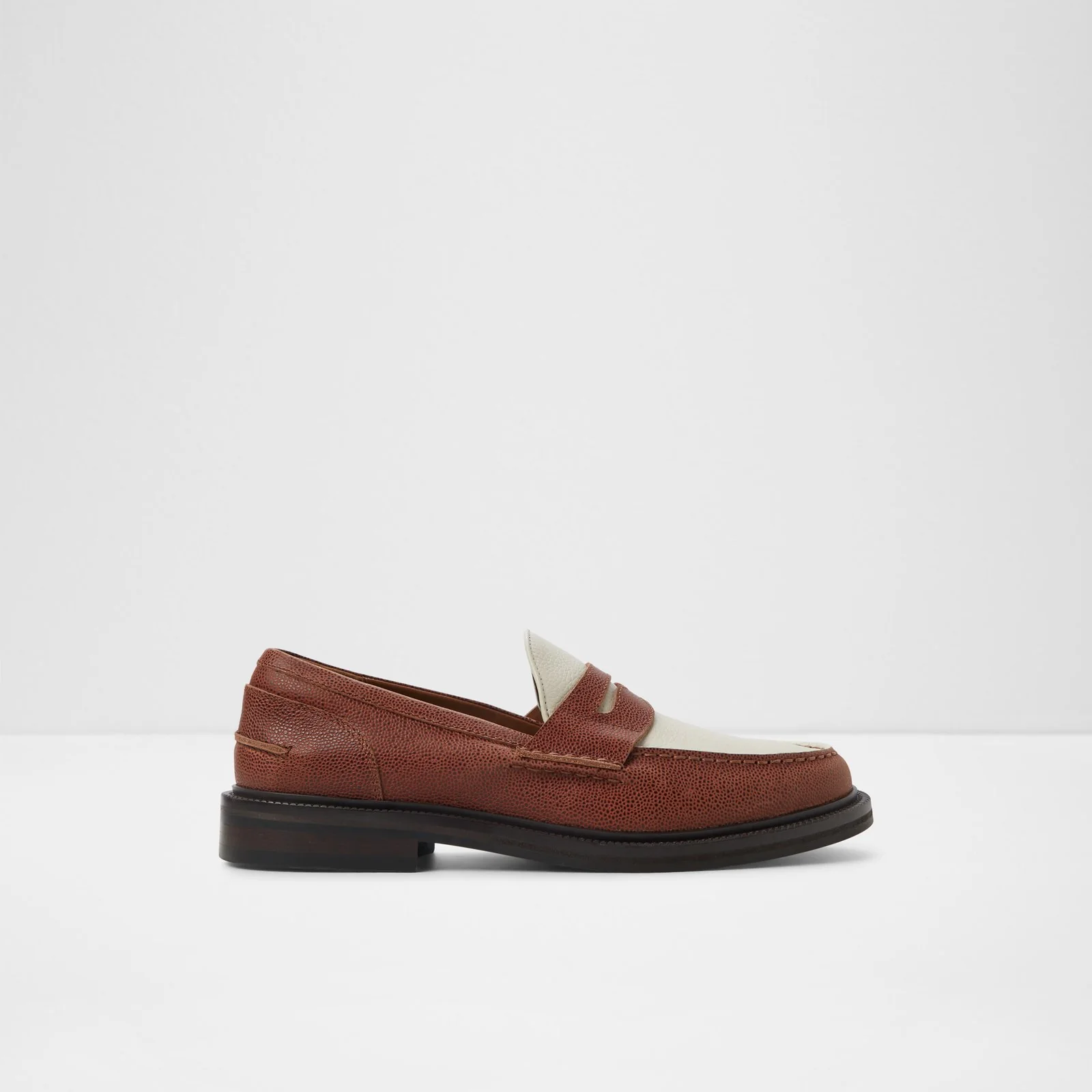 Buckley - Image 2
