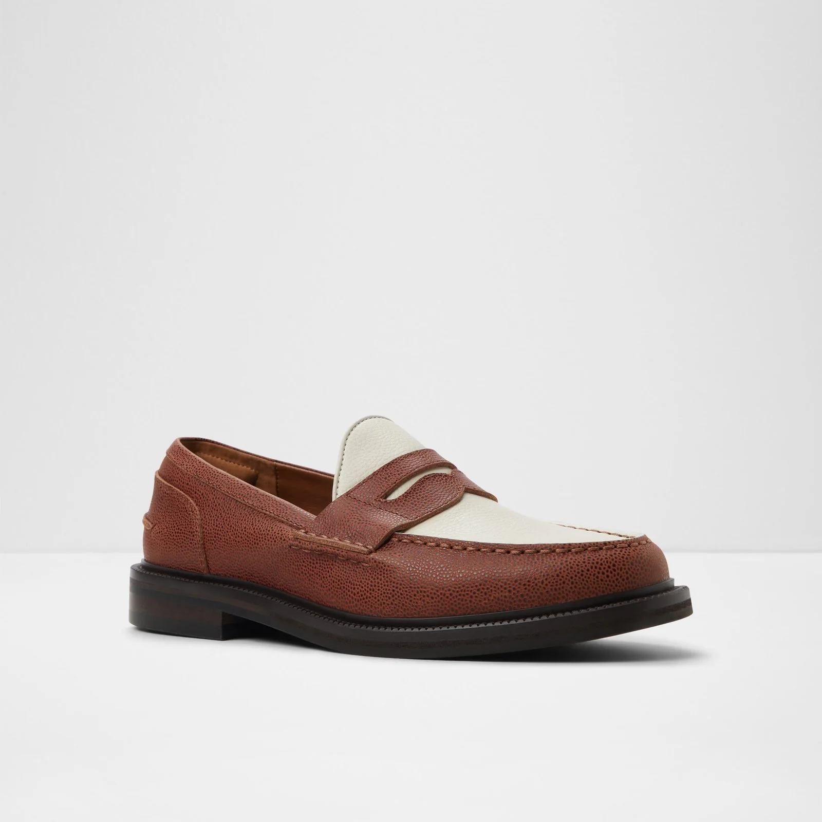 Buckley - Image 5