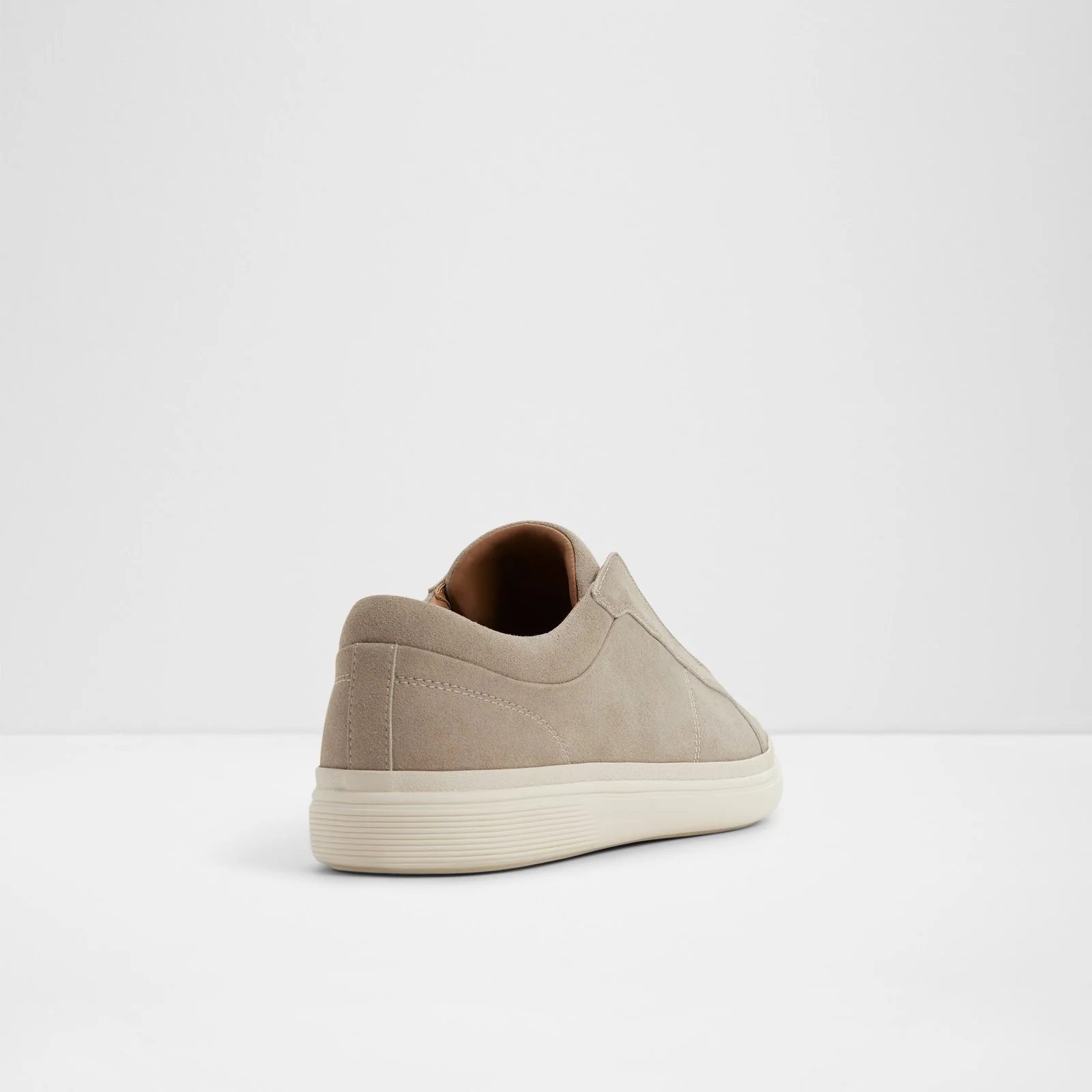Carlson - Image 3