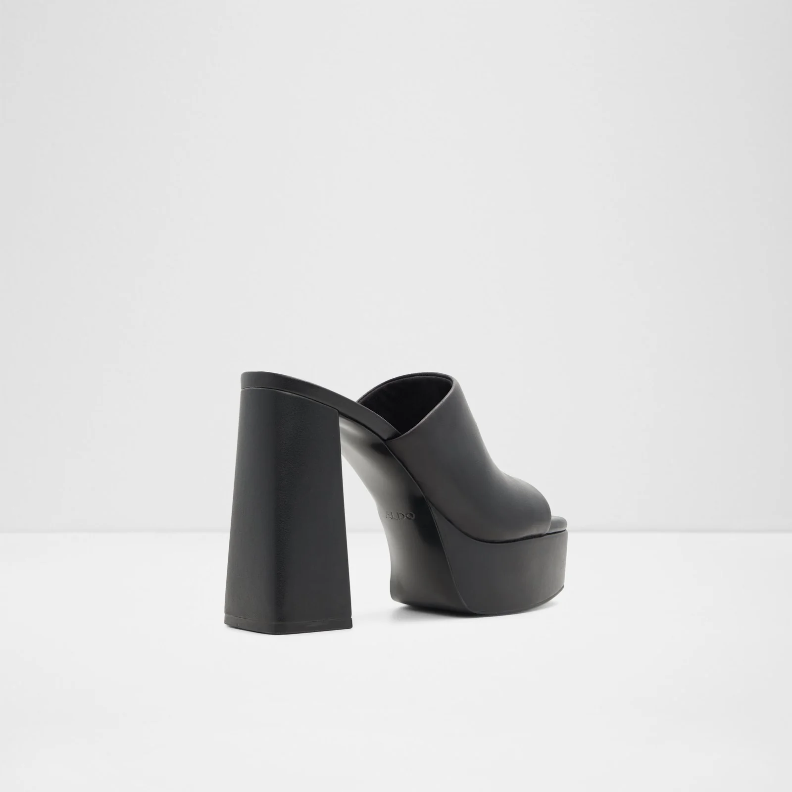 Cassey - Image 3