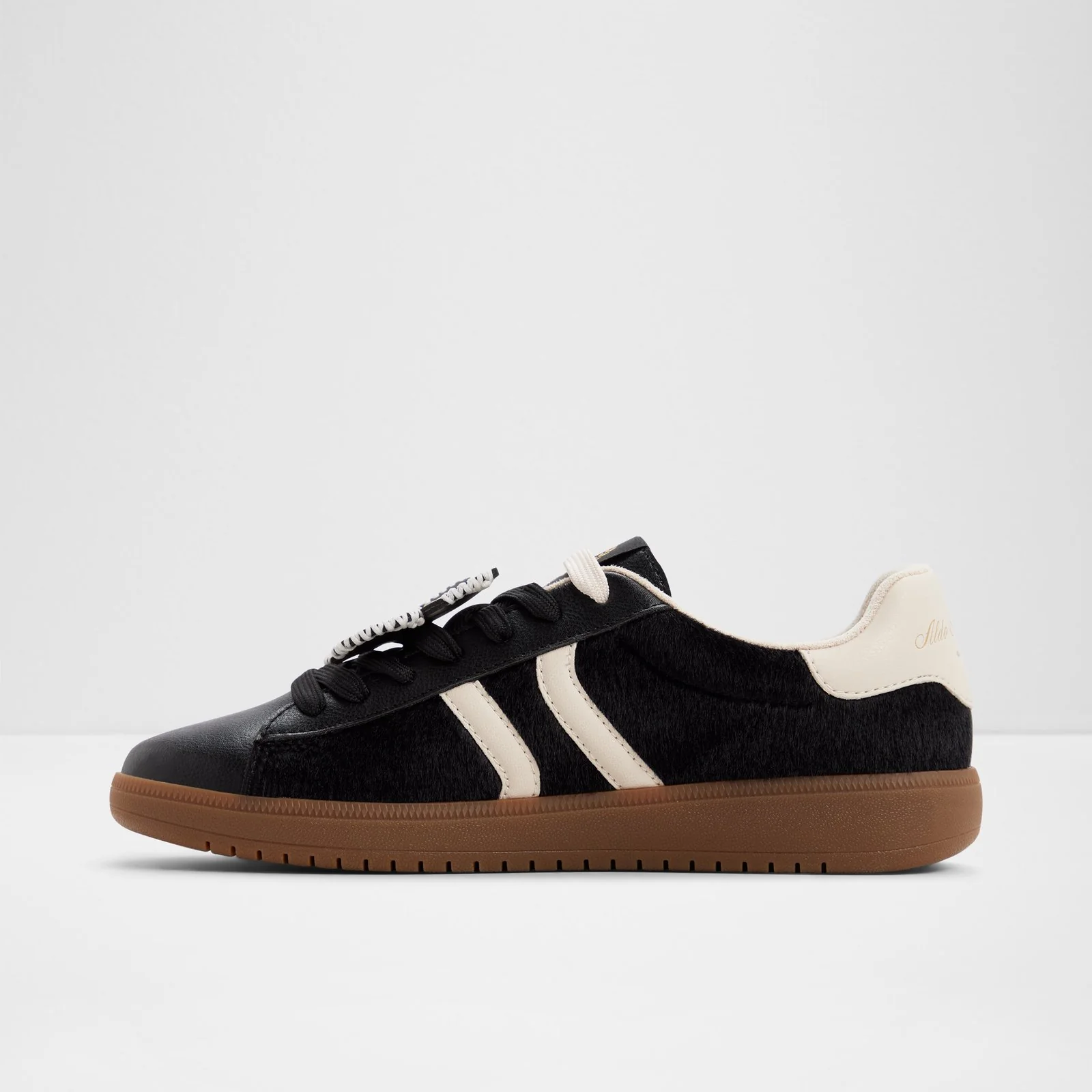 Chicsneaker2 - Image 4