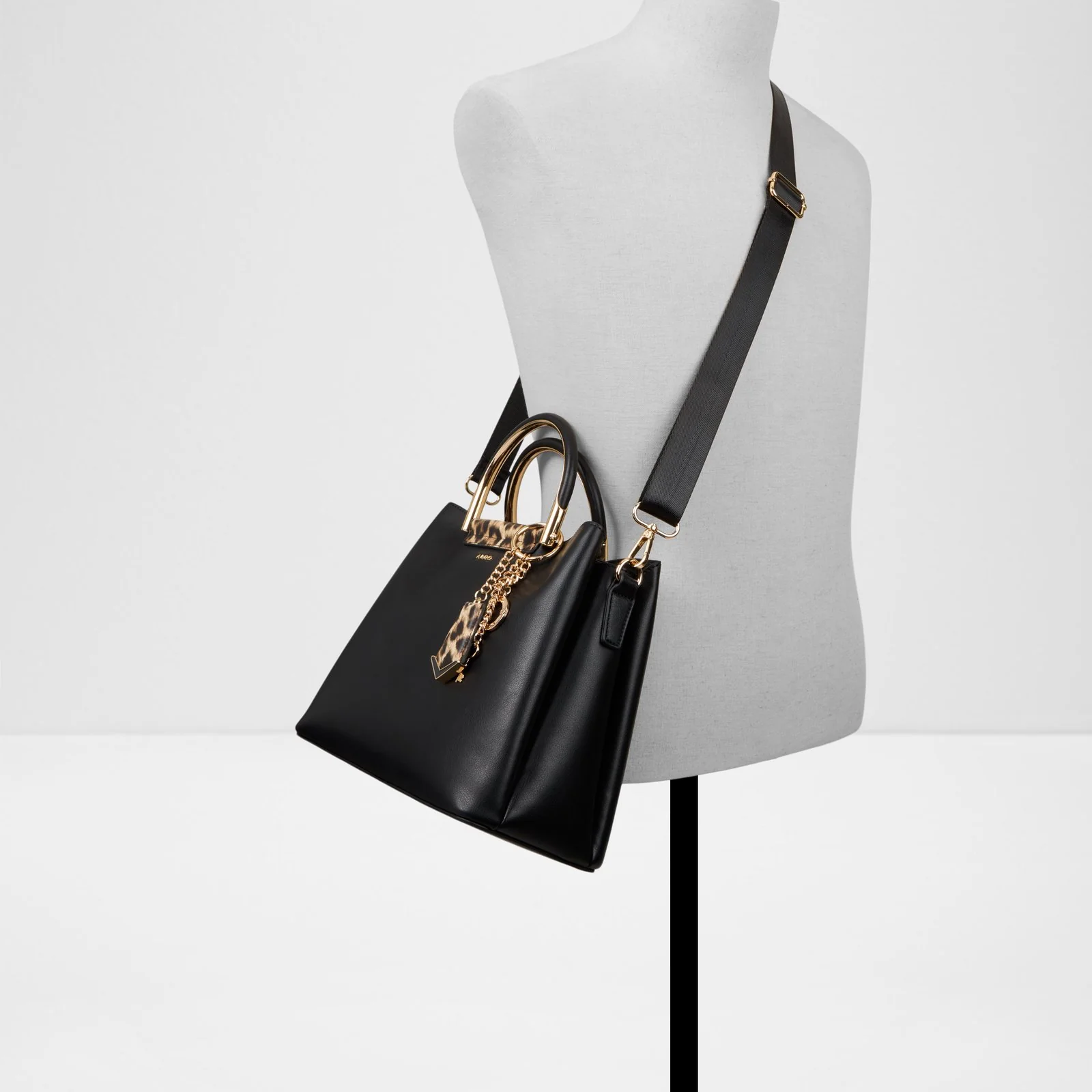 Cloena - Image 5