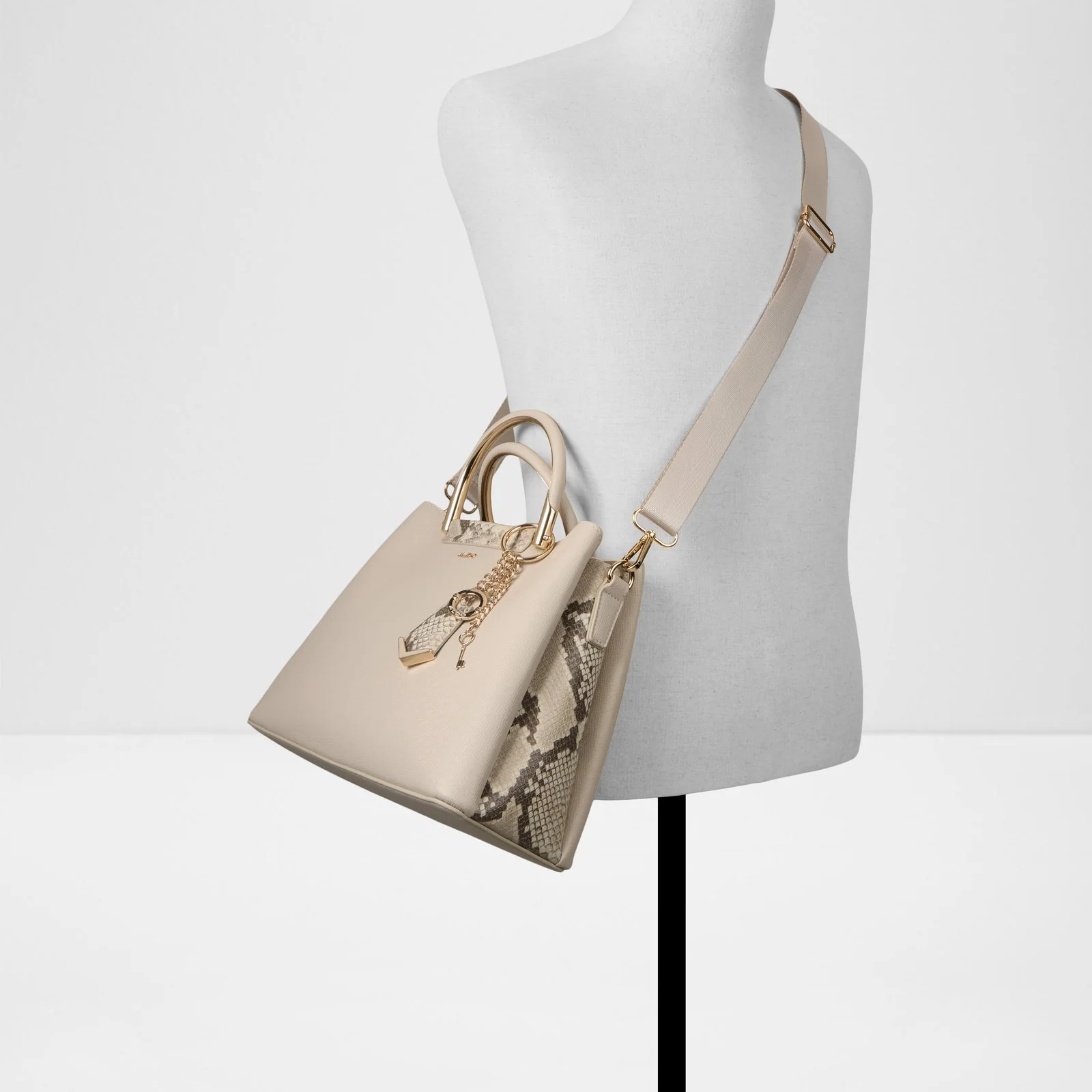 Cloena - Image 5