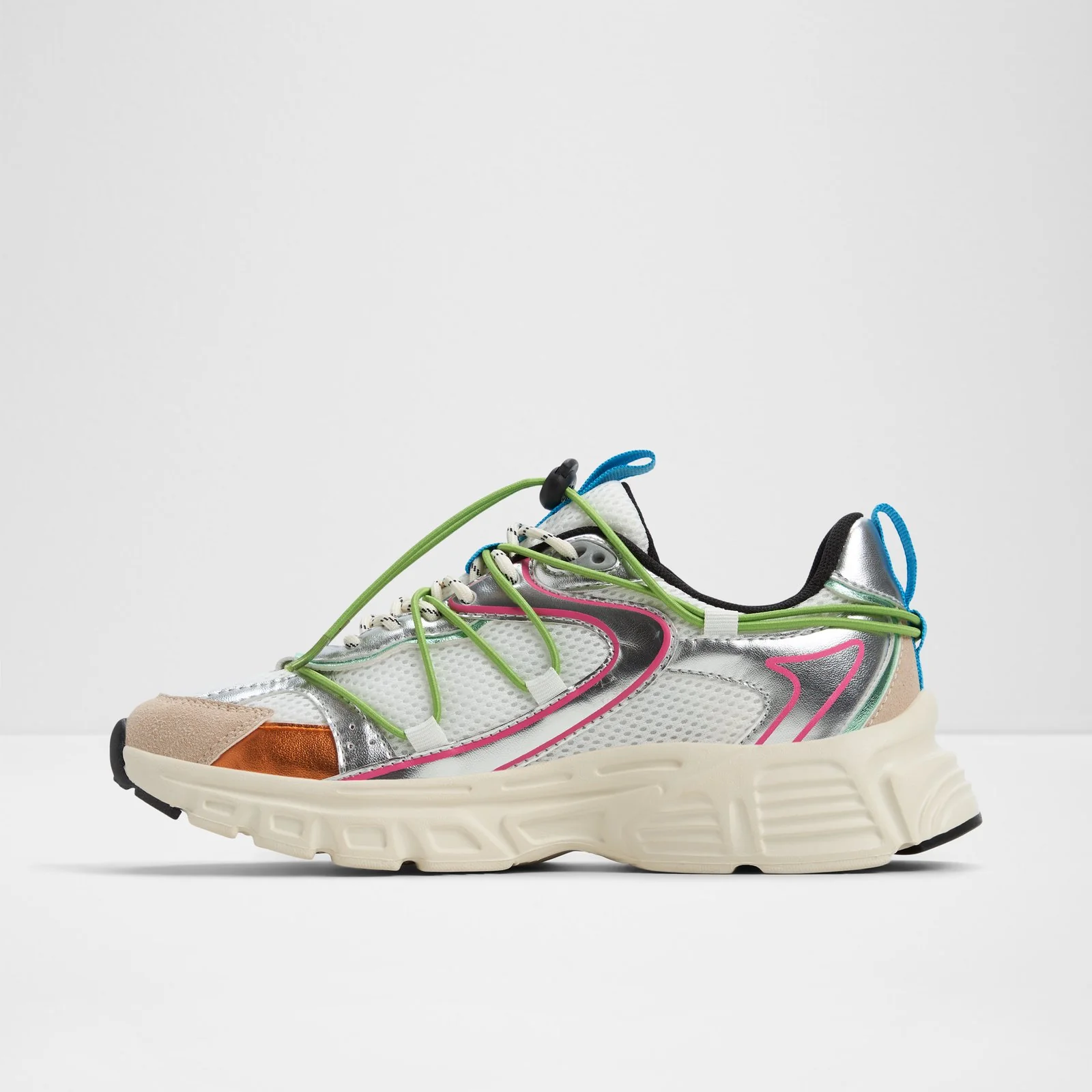 Clubfly - Image 4