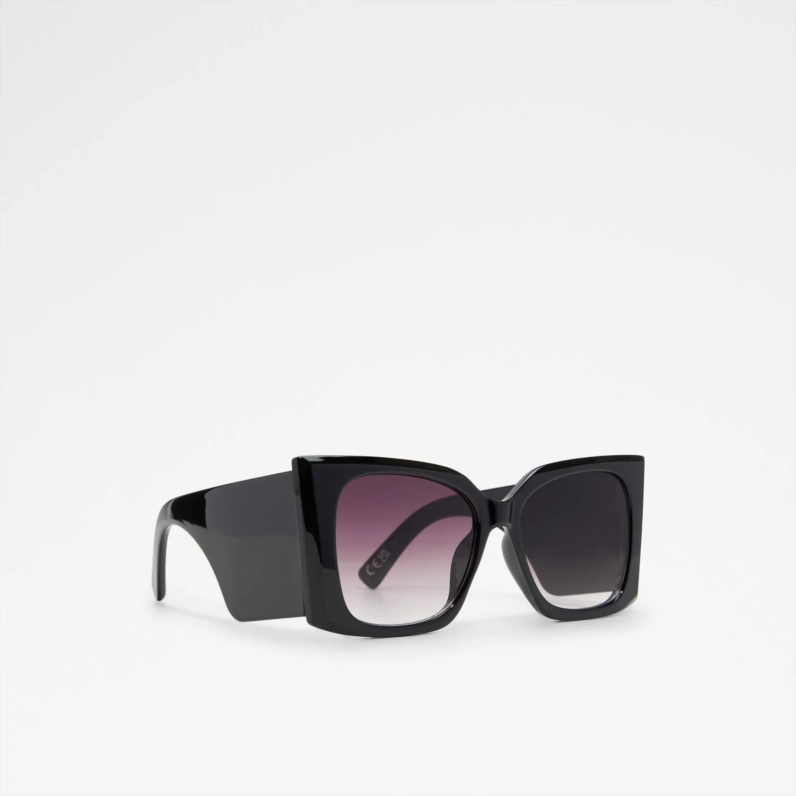 Corrine - Image 3