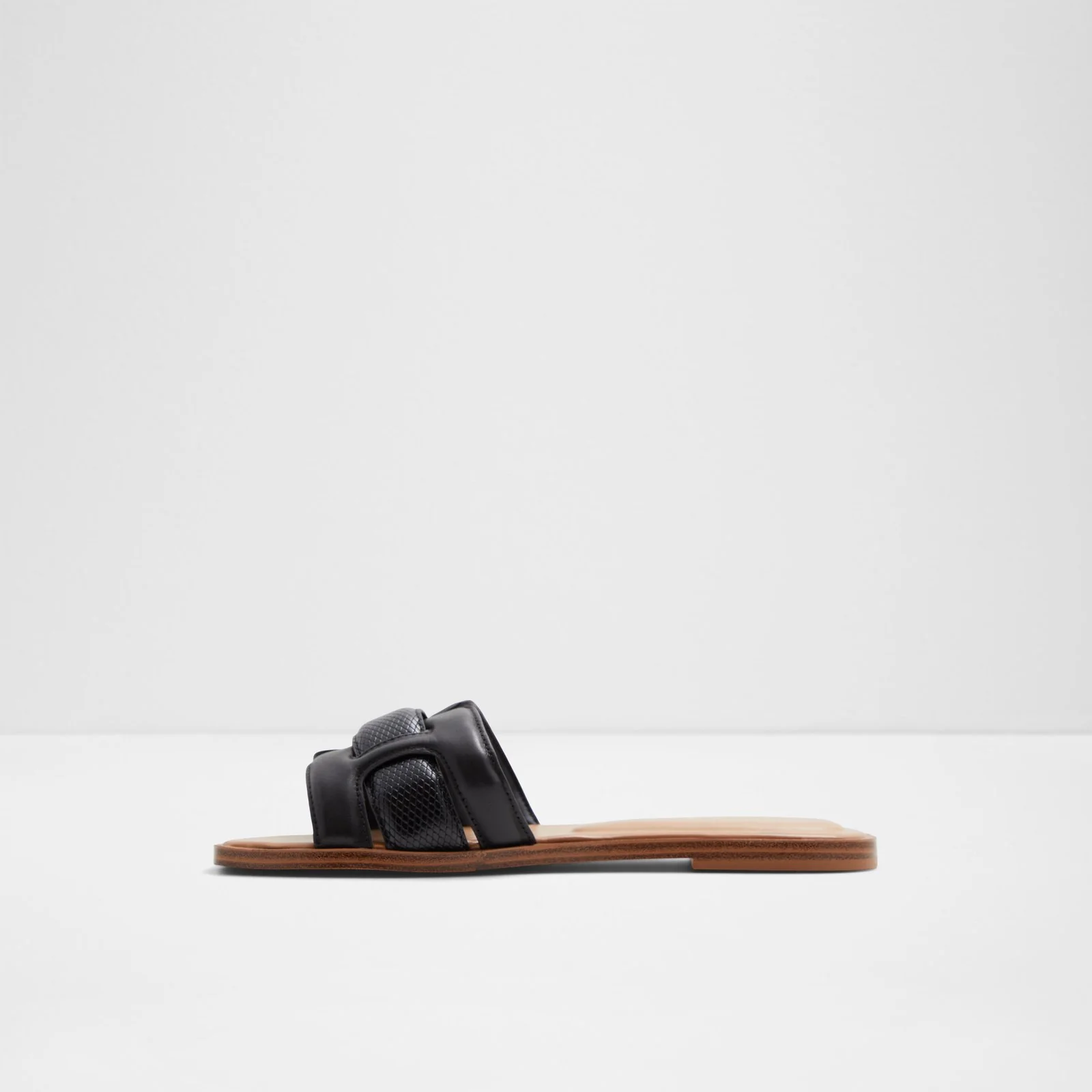 Elenaa - Image 5