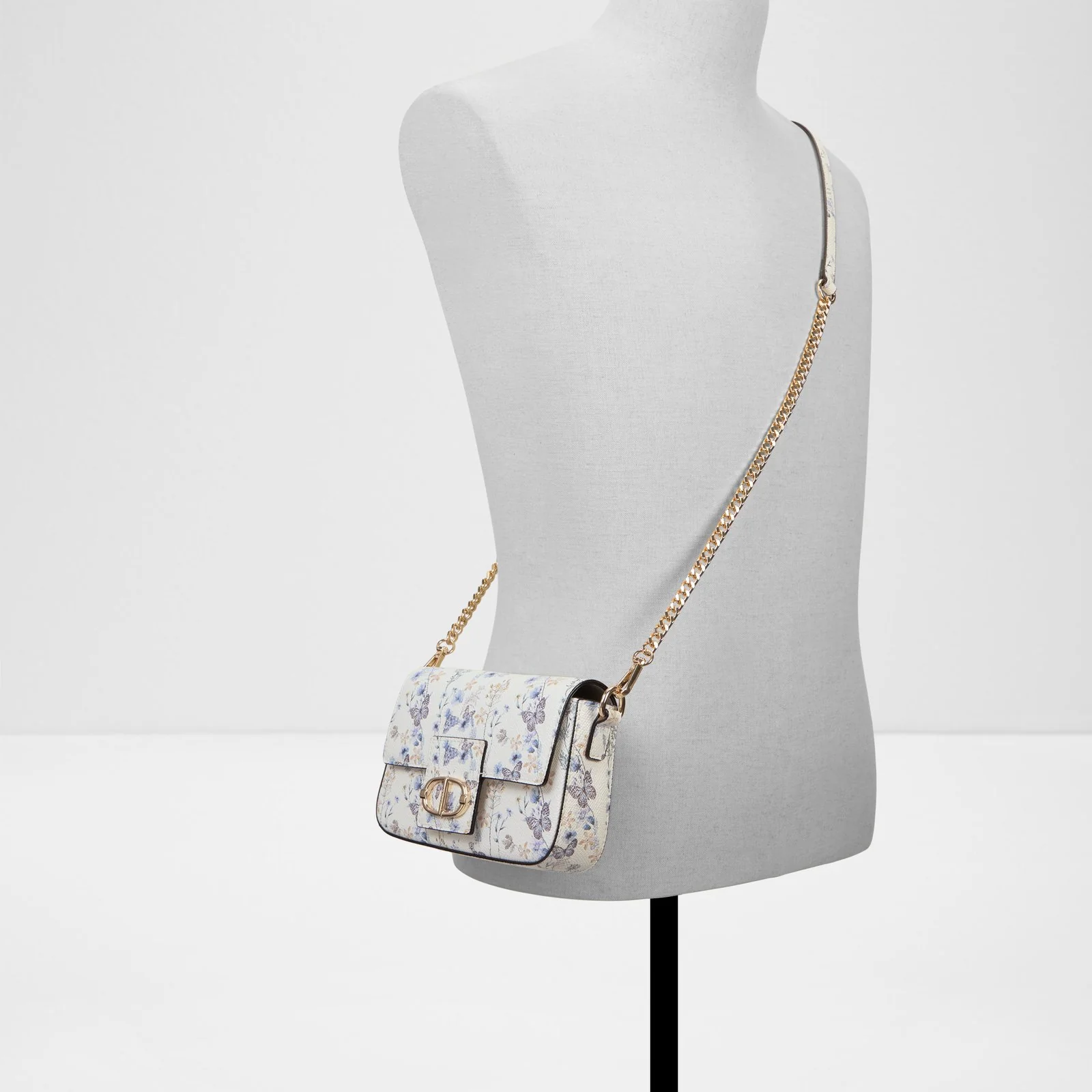 Exquisite - Image 5