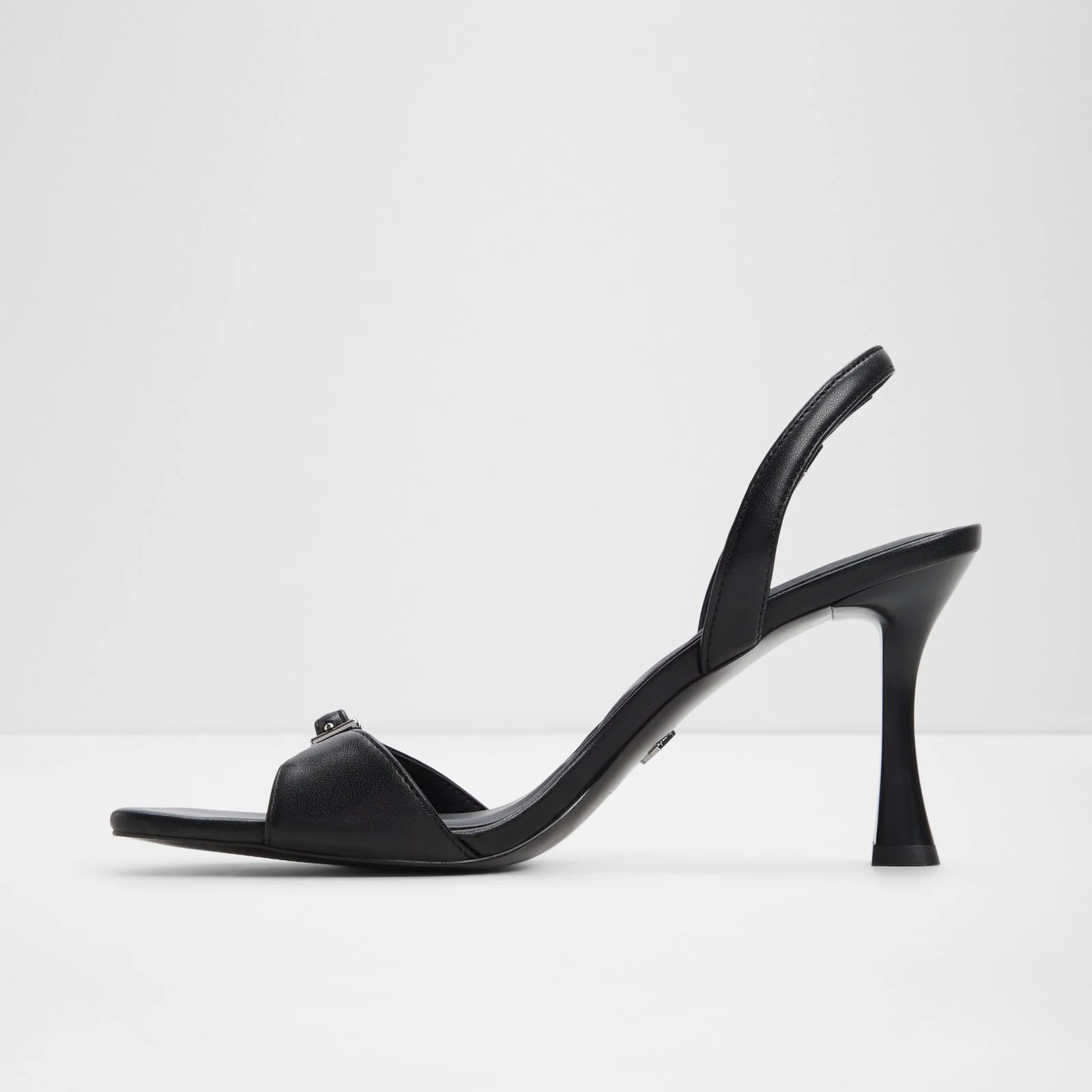 Farlie - Image 4
