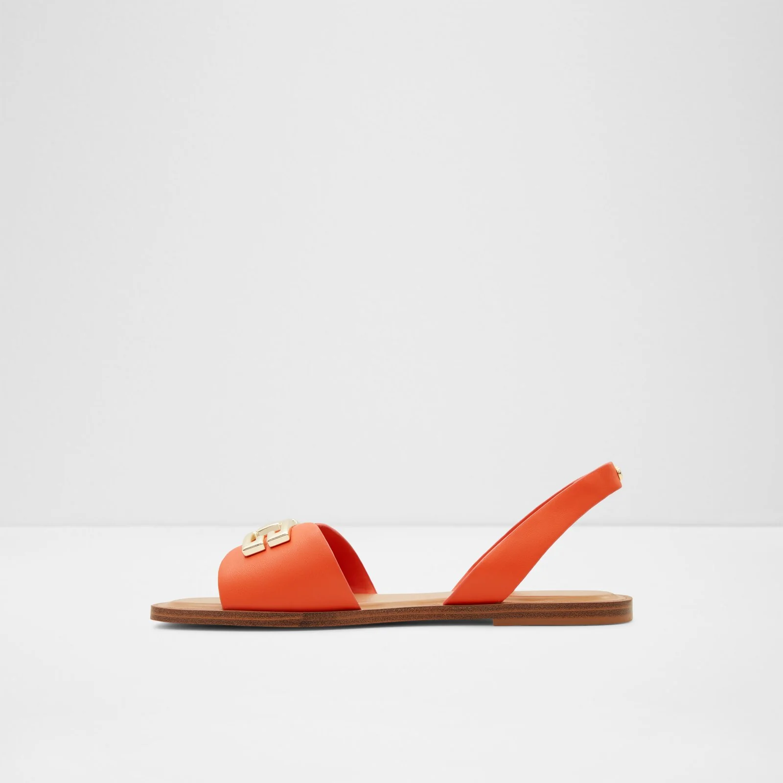 Hilary - Image 4