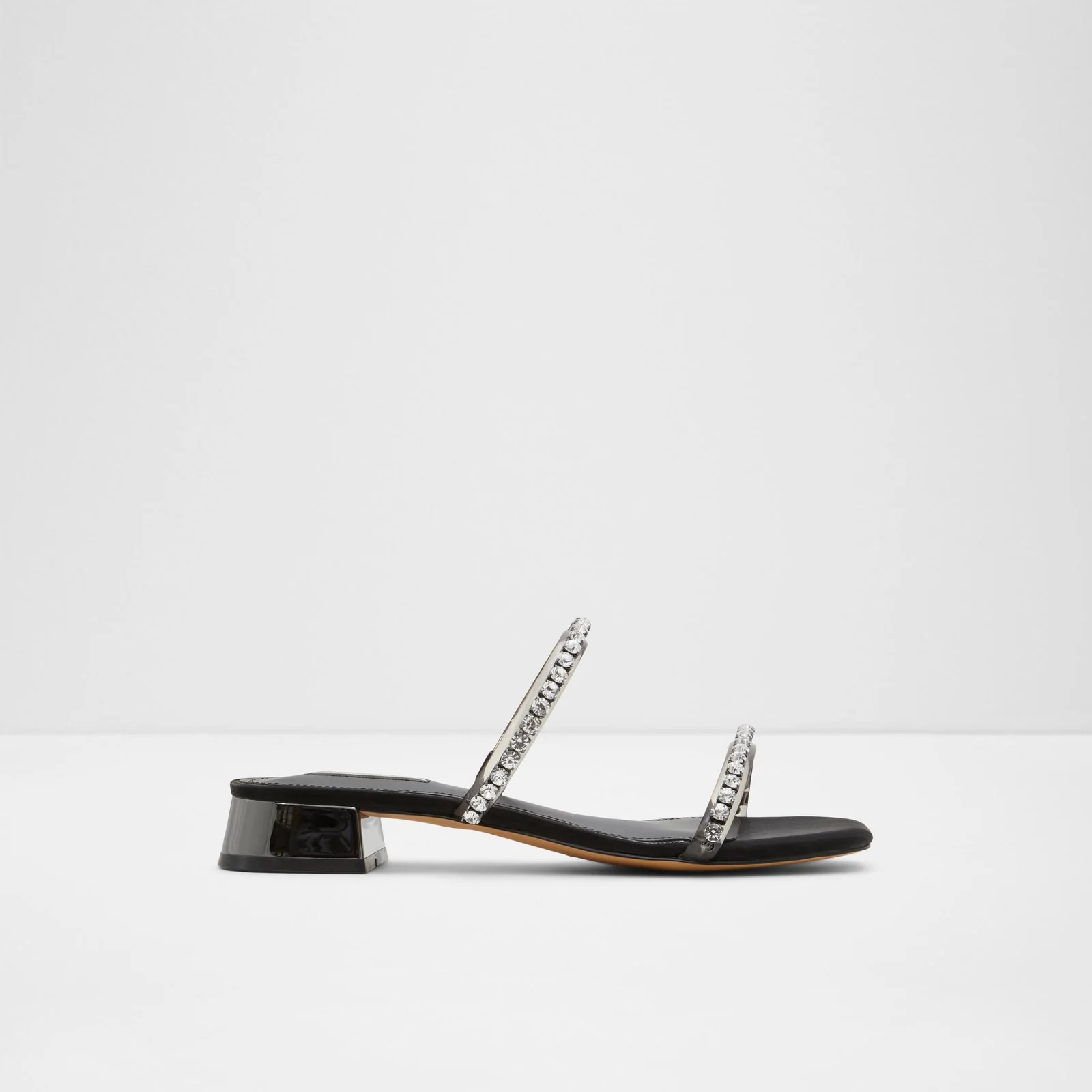 Illana - Image 2