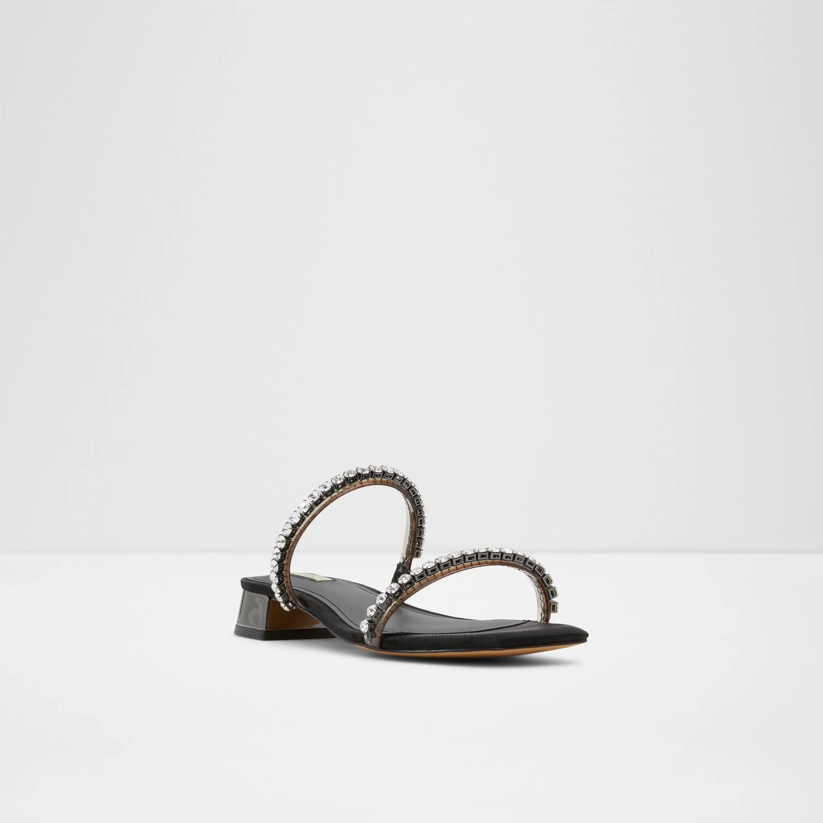 Illana - Image 5