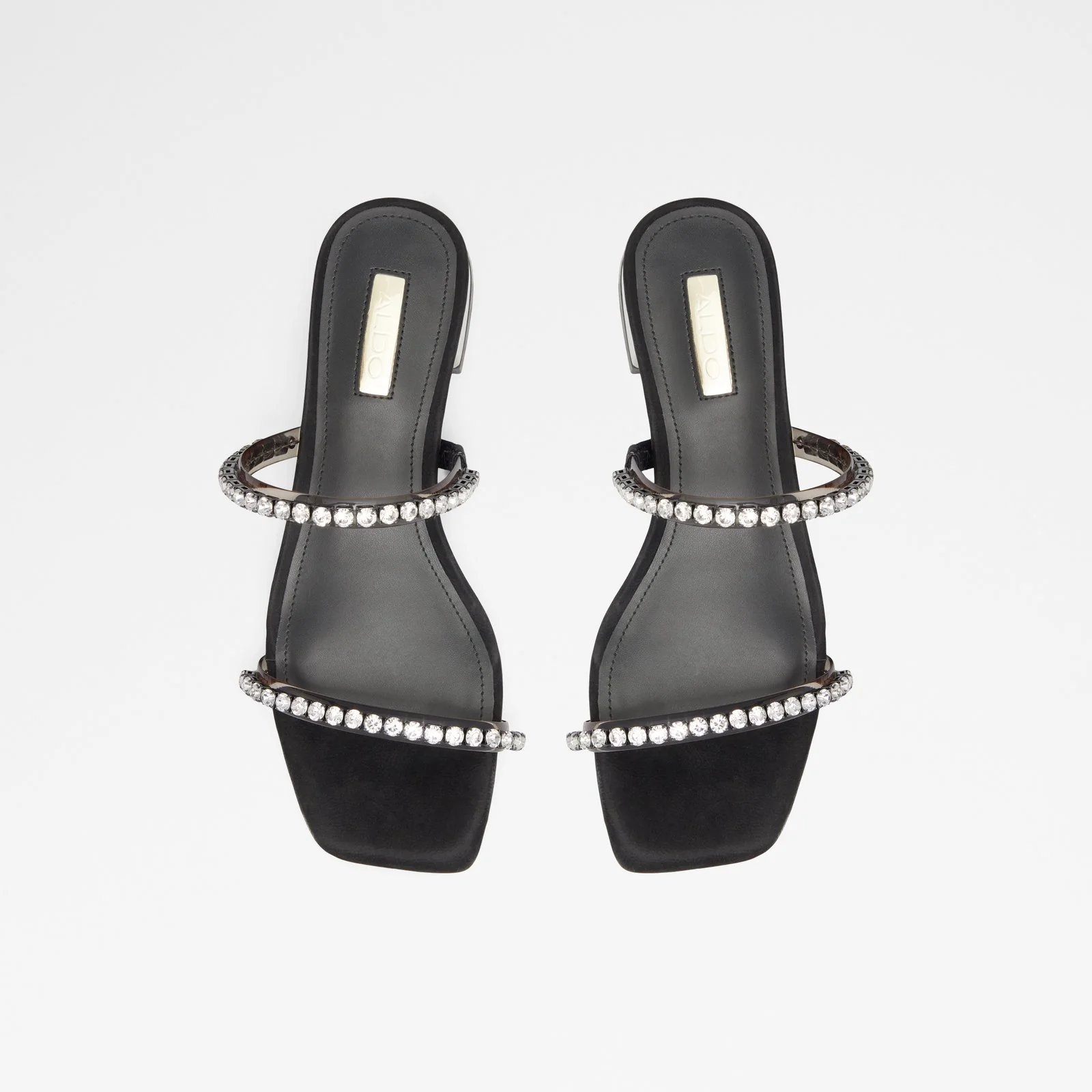 Illana - Image 7