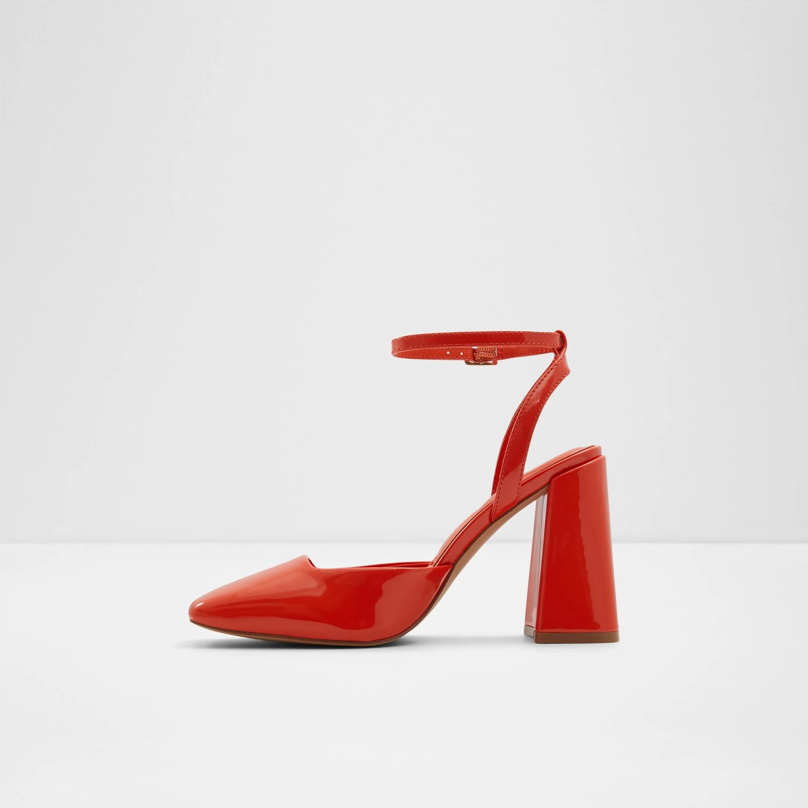 Ingenue - Image 4