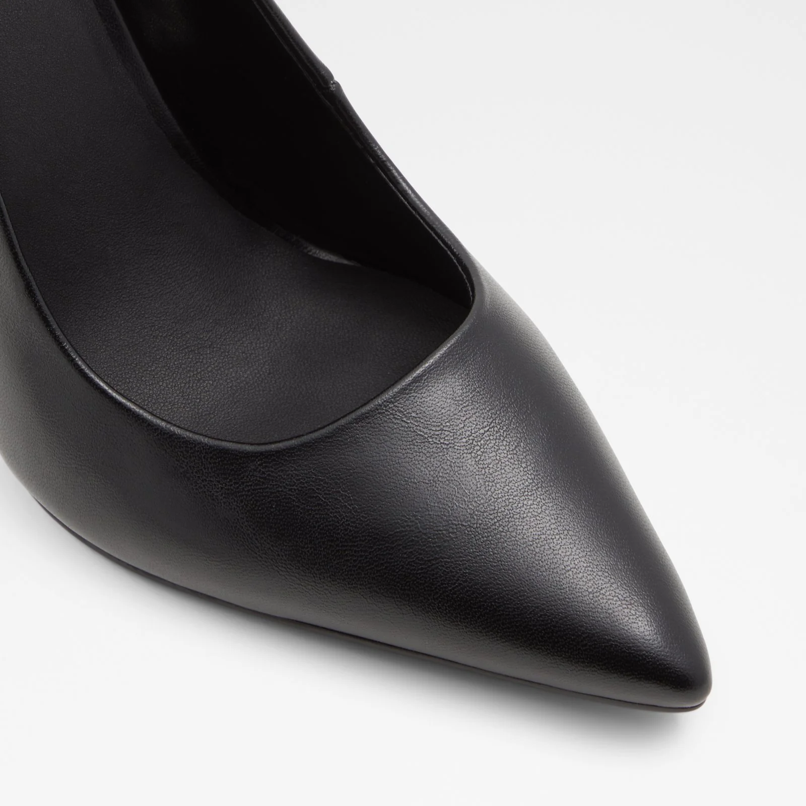 Jess - Image 6