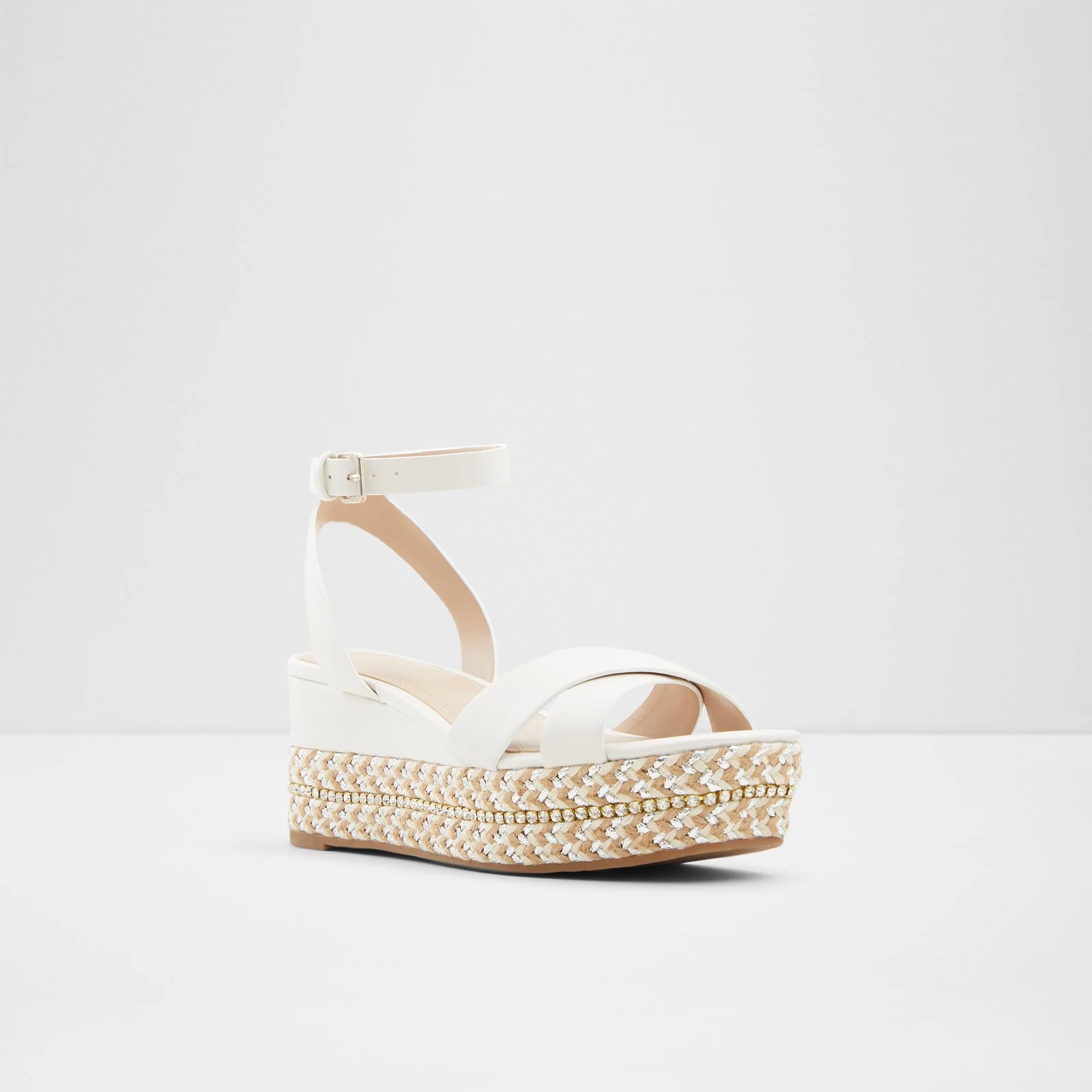 Launia - Image 5