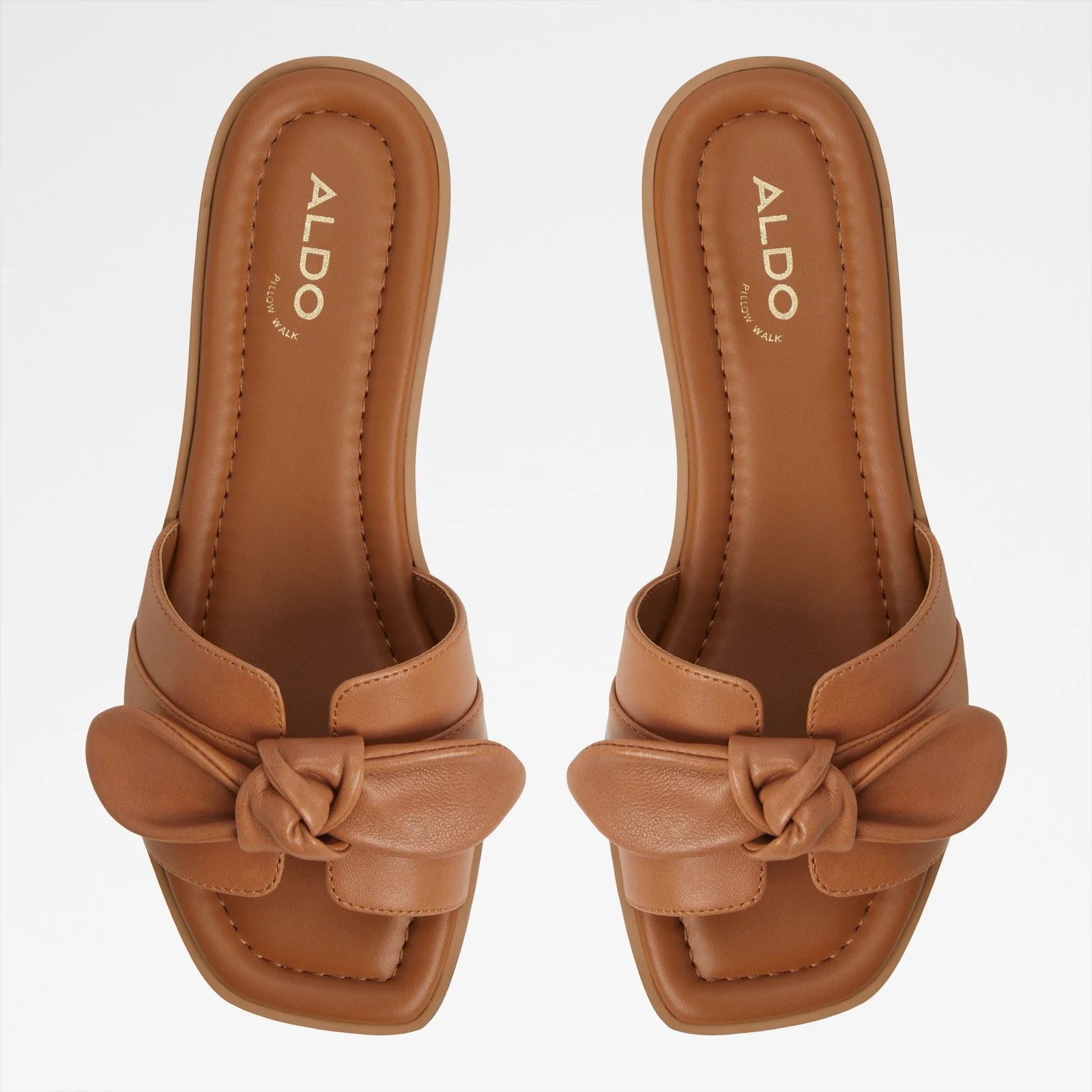 Lavinia - Image 7