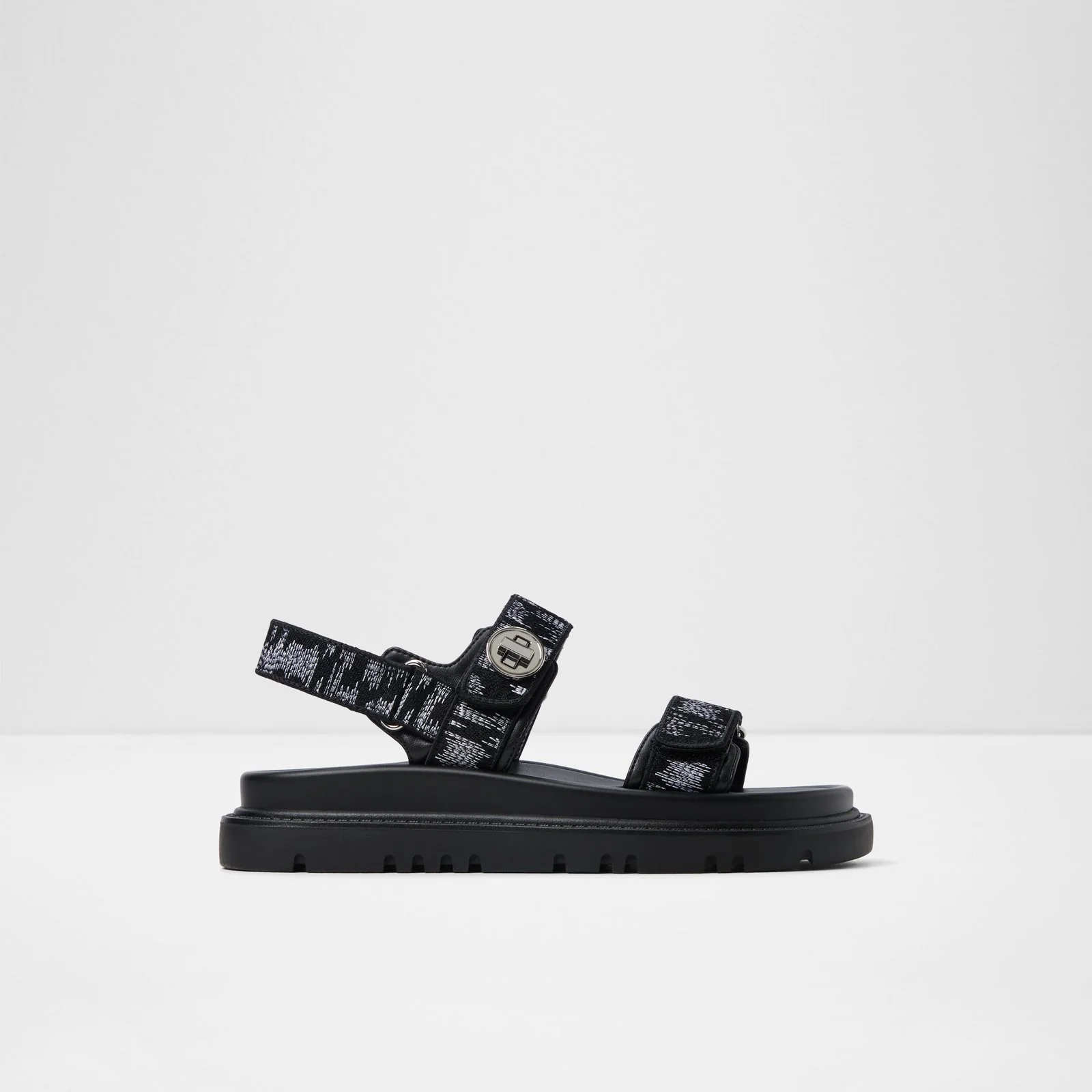 Linette - Image 2
