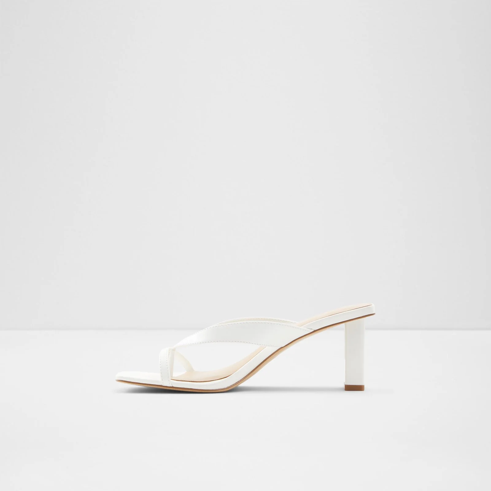 Loretta - Image 4