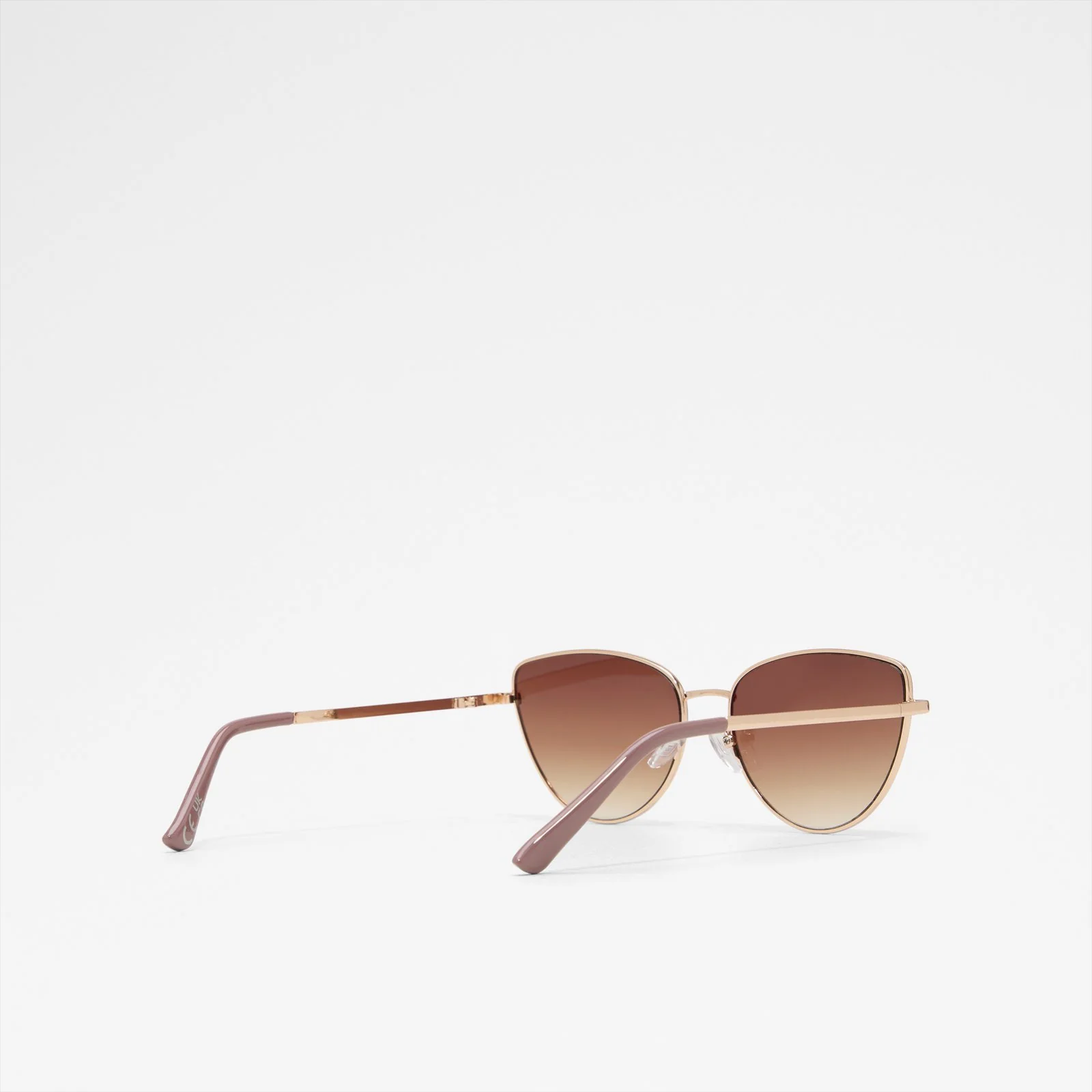 Louiisa - Image 4