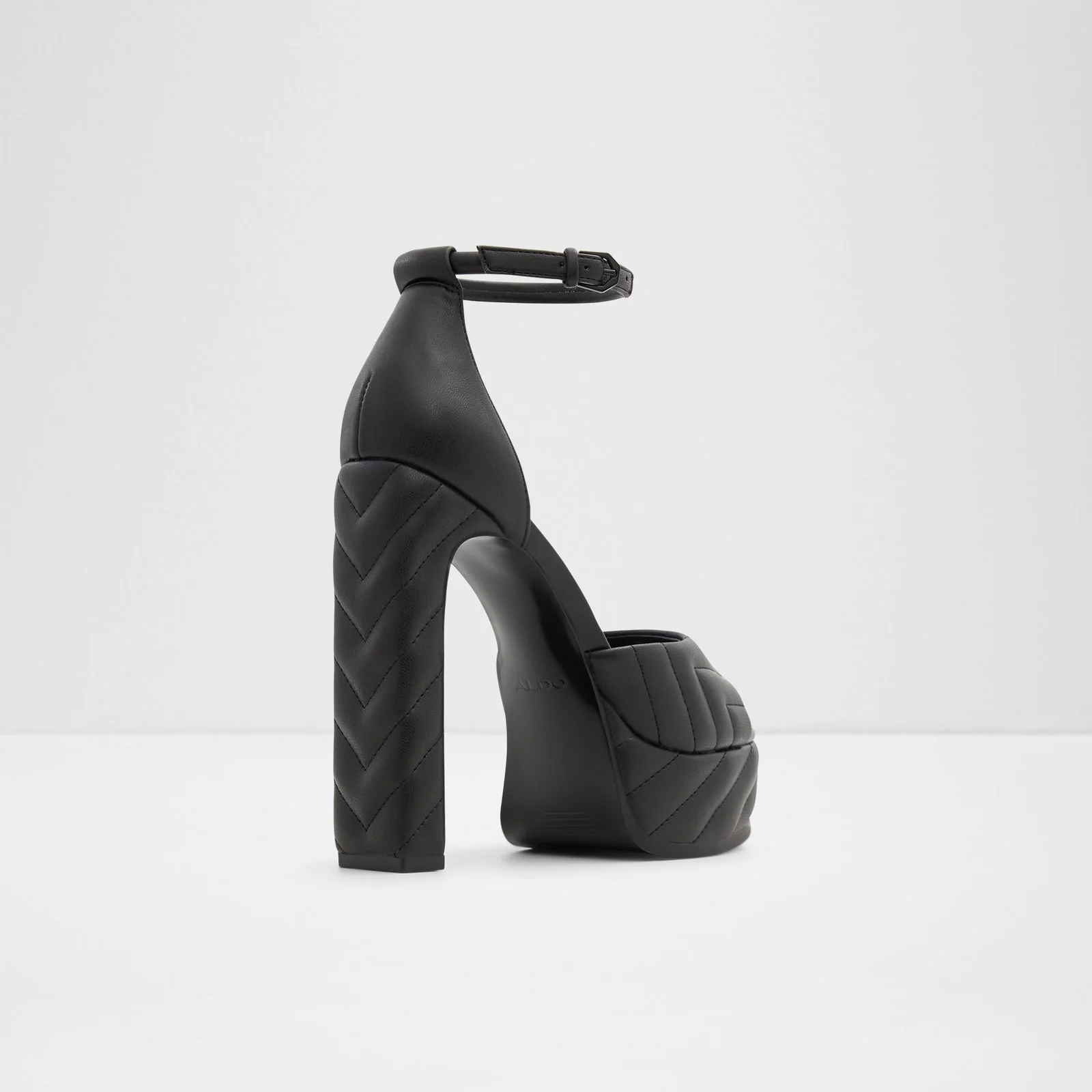 Milena - Image 3
