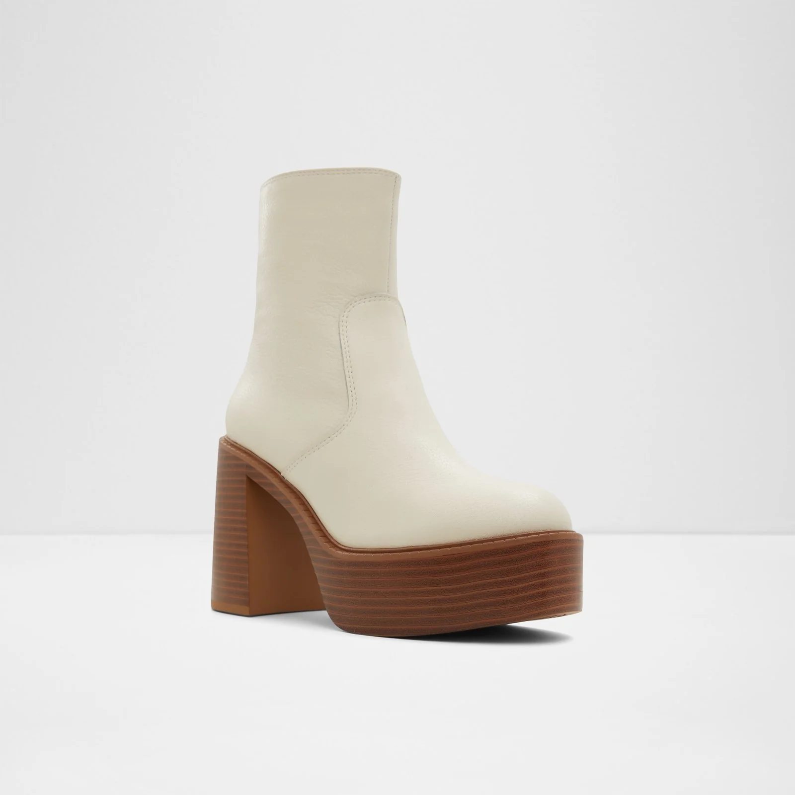 Myrelle - Image 5