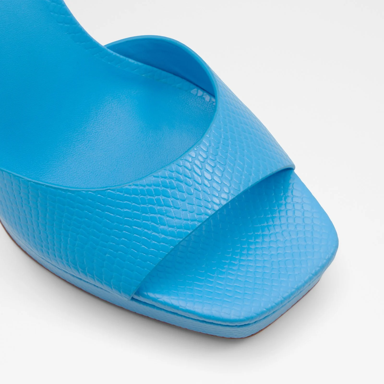 Prisilla - Image 7