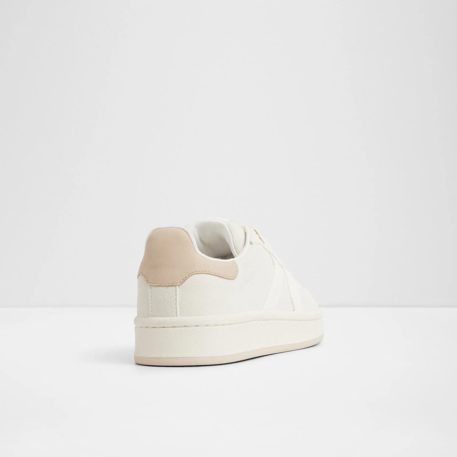 Retrochic - Image 3