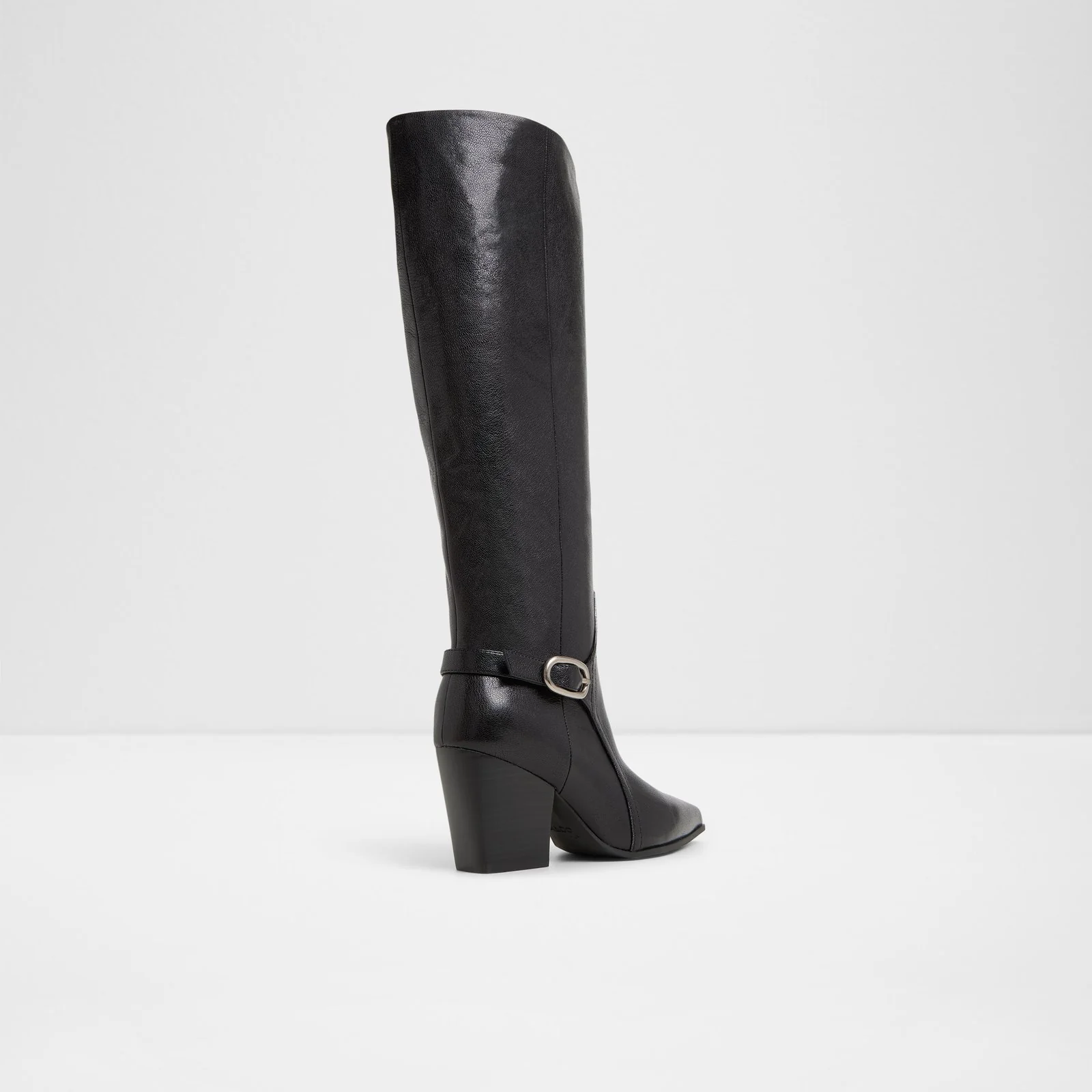 Saddle - Image 3