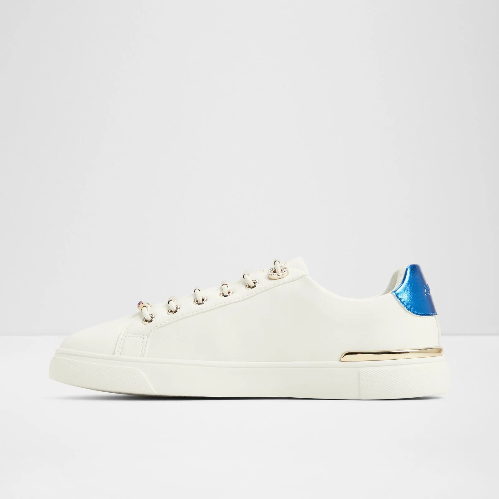 Snowwhitekicks - Image 4