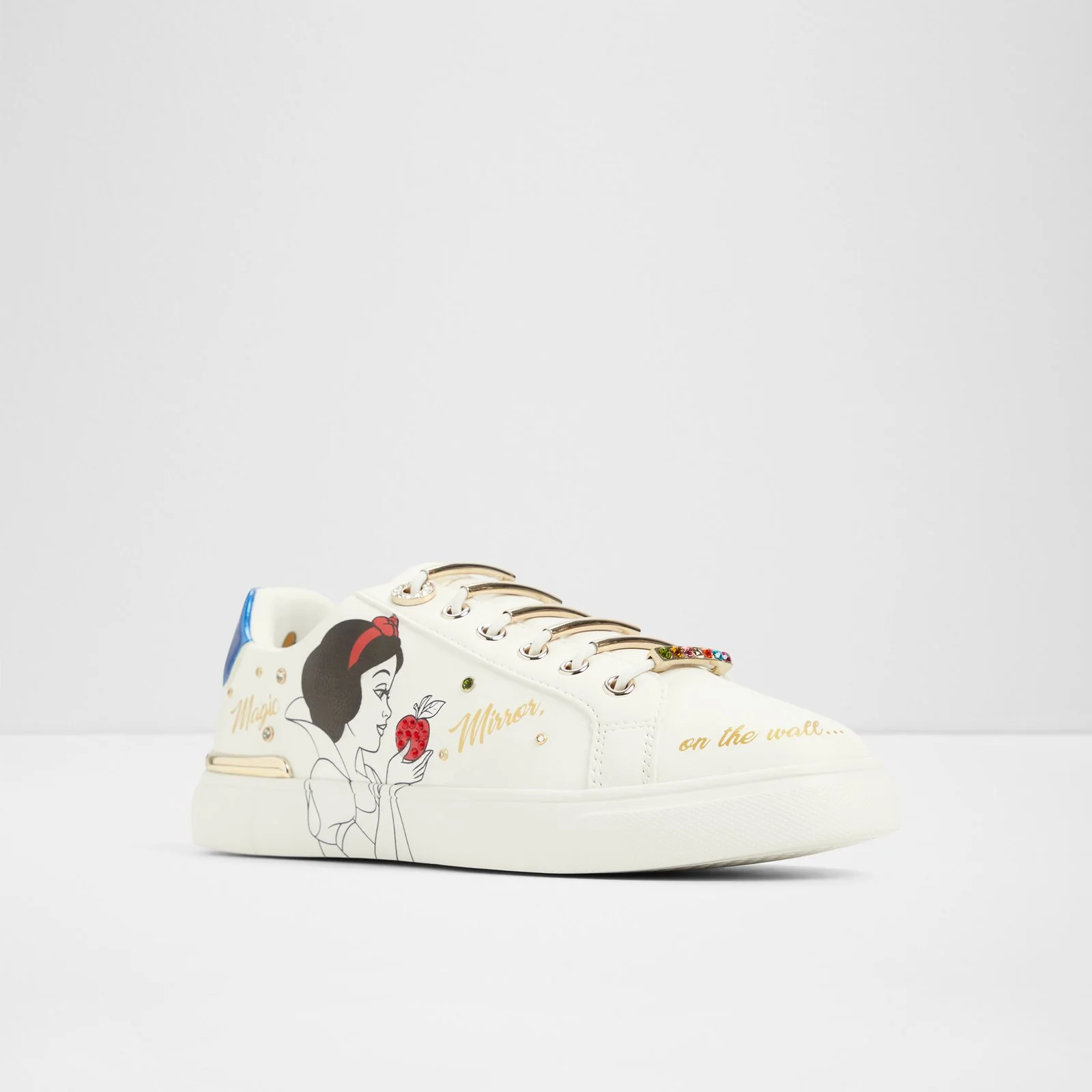 Snowwhitekicks - Image 5