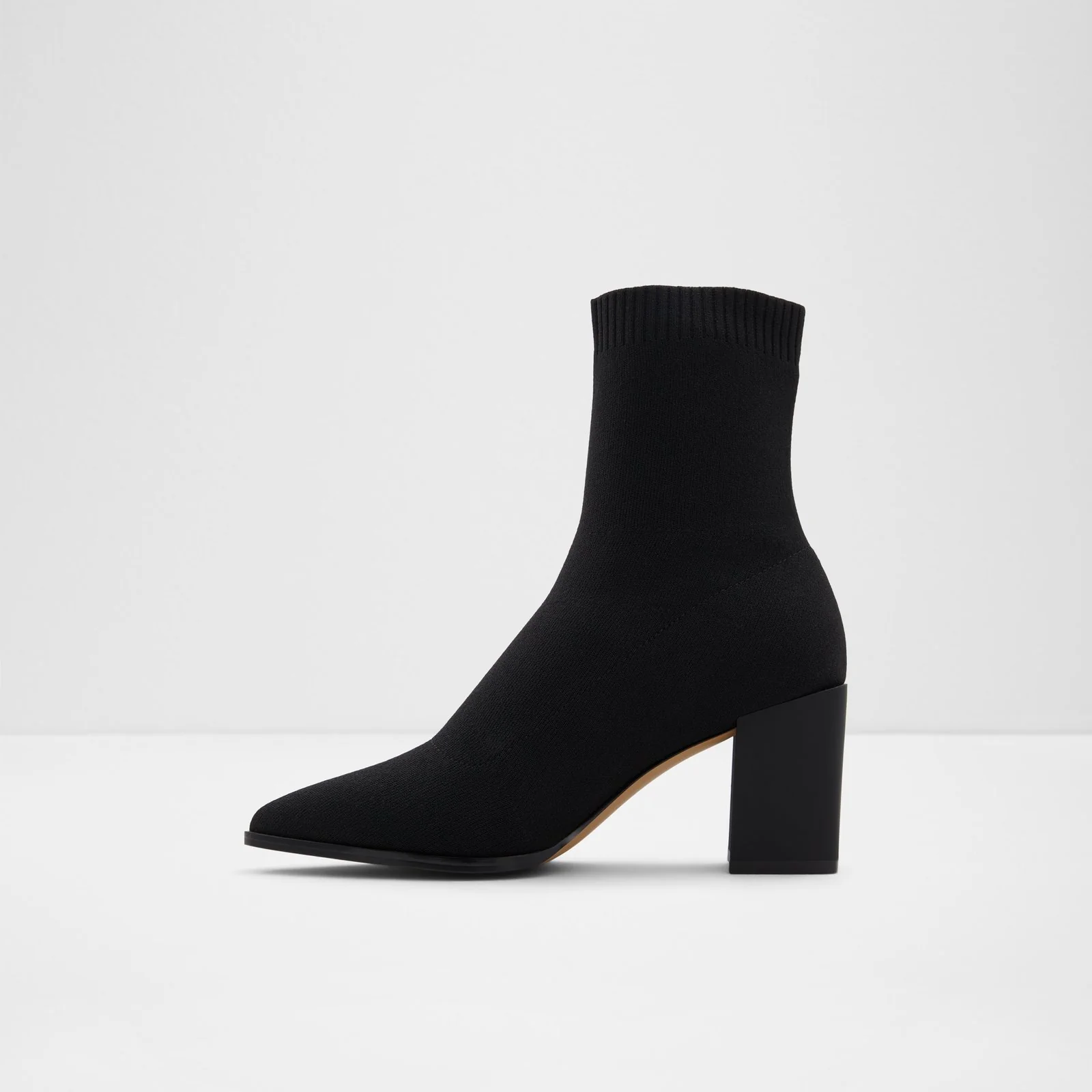 Stassy - Image 4