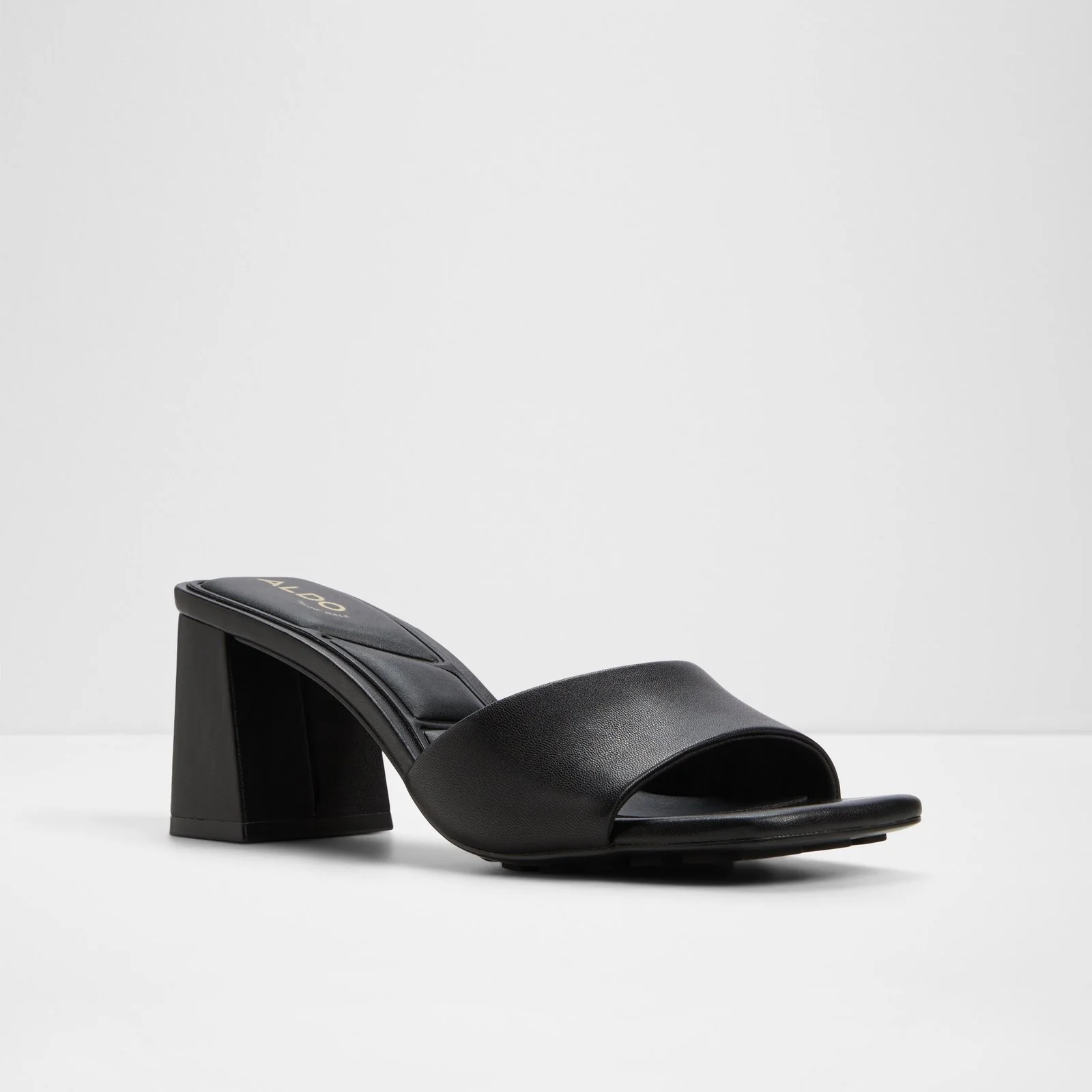 Tisha - Image 5