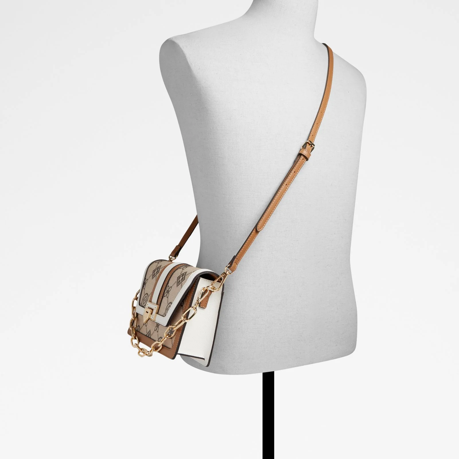 Travelly - Image 6